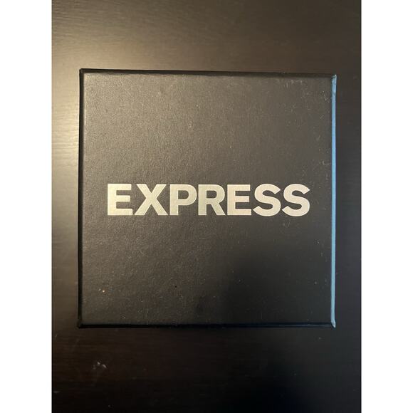 Express Watch With Links - Picture 4 of 7